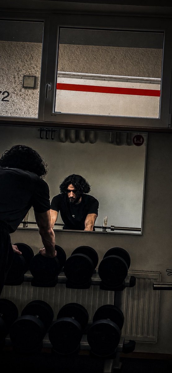 MYnzBABY's tweet photo. do you go to the gym? https://t.co/tgJVH2rYmh