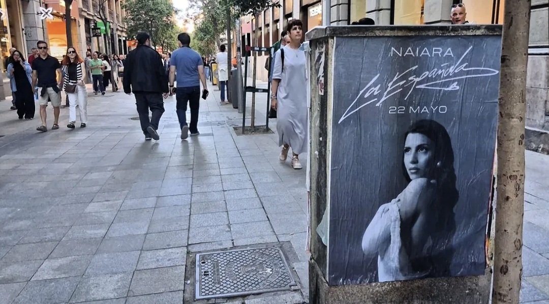 mxriiasl's tweet photo. Carteles de La Española por Madrid!! 😍 https://t.co/Cz4NVCECks