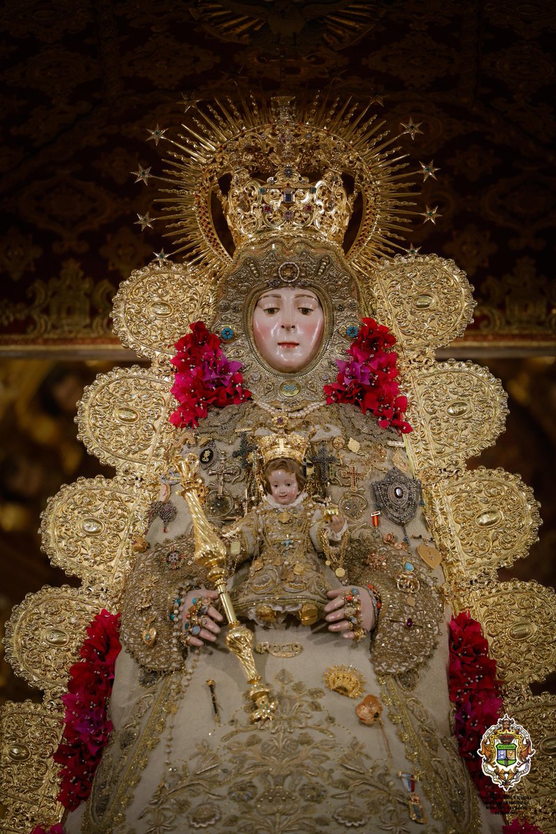 jorgepasnar's tweet photo. Son justas y necesarias, símbolos de fe, historia y devoción 🌹🌹 https://t.co/VAphpvrYSF