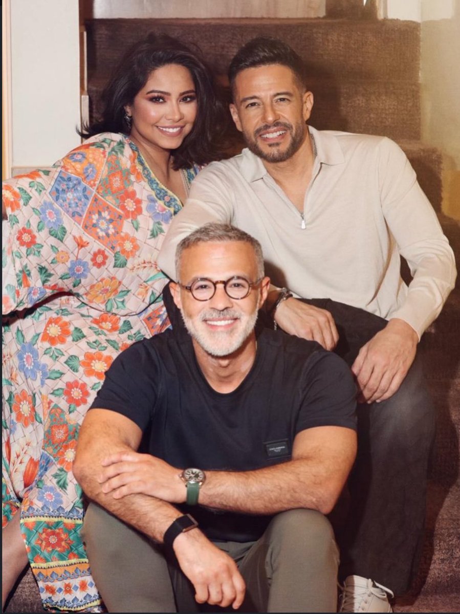 SherineUpdate's tweet photo. شيرين برفقة الفنان محمد حماقي والمنتج حمدي بدر ❤️ https://t.co/bBCzBGh57u