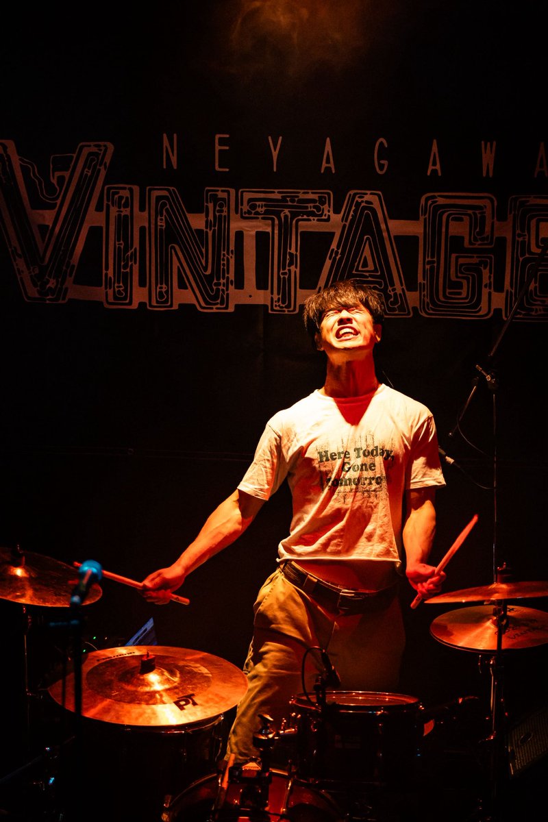 to_the_horizon_'s tweet photo. 2026.05.22
水平線が続くまで vol.3
at 寝屋川VINTAGE

2組目 Yet low Light @yetlowlight 

📸 @28_f__h https://t.co/0gUm47Ran2