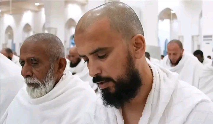 ingawa_r's tweet photo. Pictures from Hajj Khutbah and Dhuhr and Asr prayer from Masjin An Nimrah.
Imam and Khateeb | Sheikh Ali Al Hudhaify

#Hajj2026 https://t.co/JEVONrfLJs