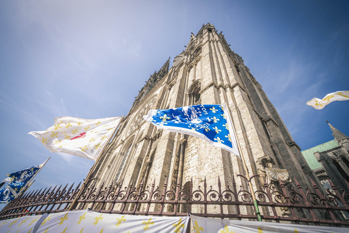Notre-Dame de Chrétienté tweet media