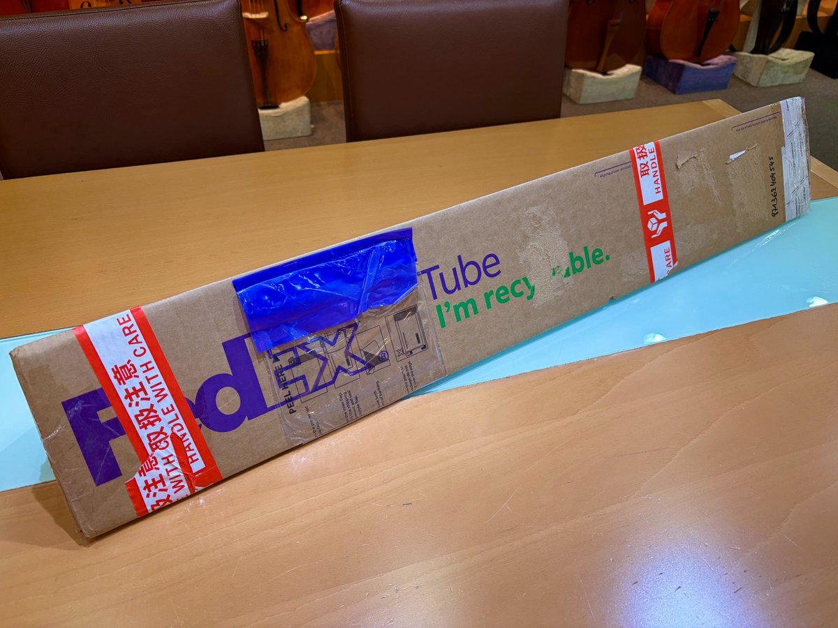 umedavn's tweet photo. ヨーロッパより厳重な荷物が到着⭐️

おしゃれなオレンジの布に包まれているのは... https://t.co/4OU2ByLH6b
