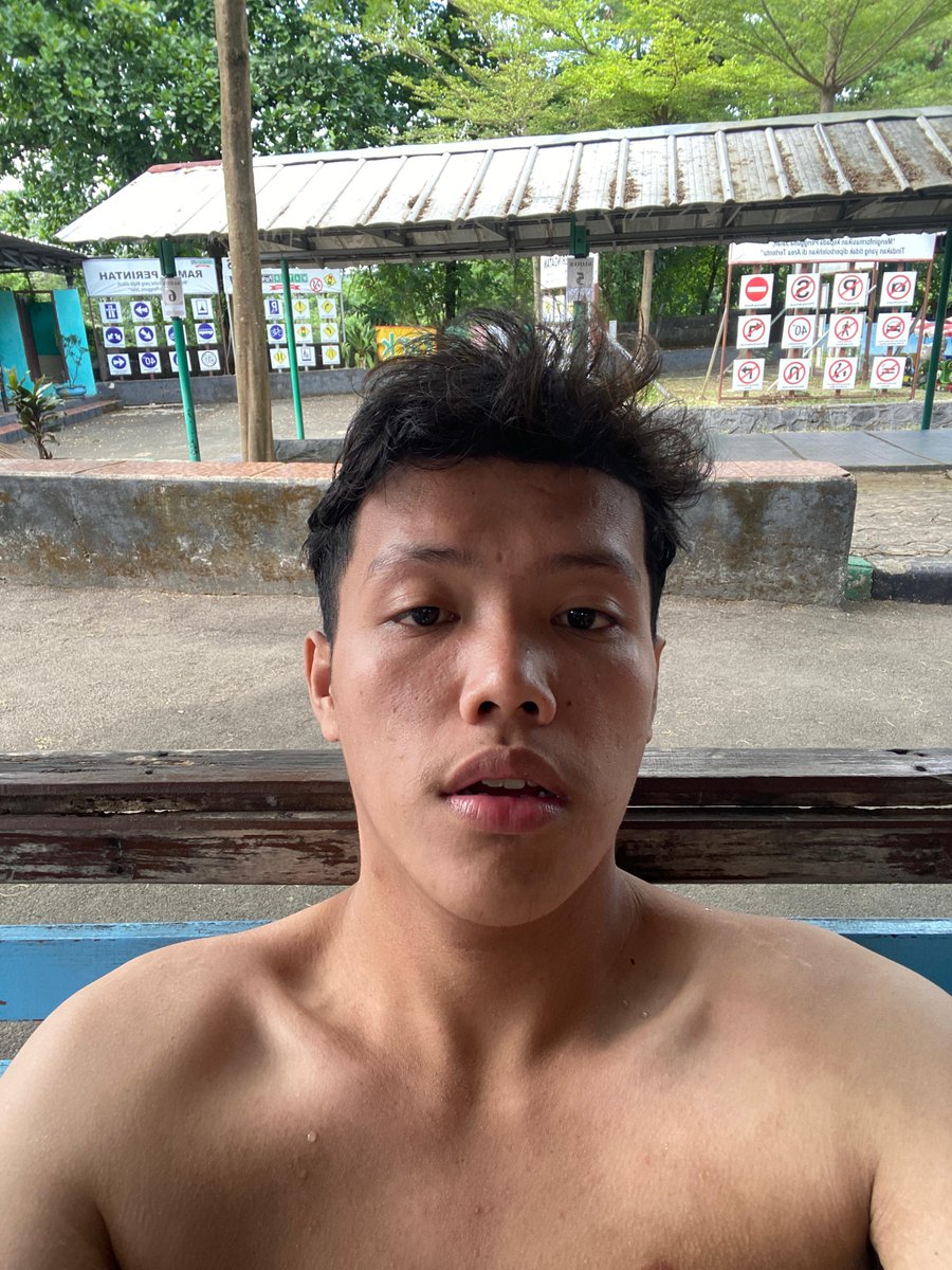kndrrjoy_'s tweet photo. 🗿Summer bgttt https://t.co/fhYrU0vFCf