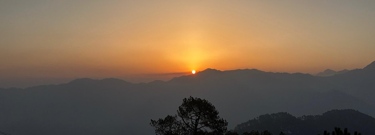 srishtiest's tweet photo. sunrise. https://t.co/LVGuojhWSN
