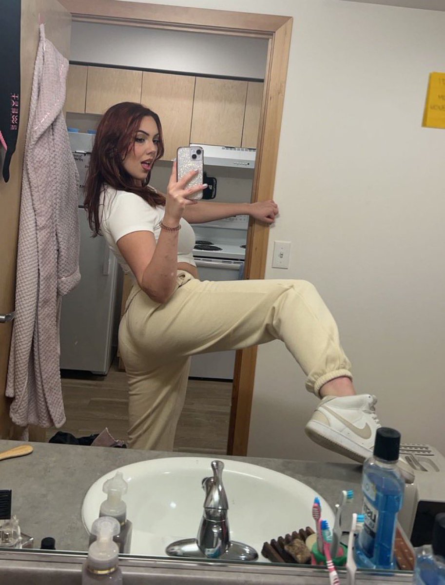 Miss Alice | Findom tweet media