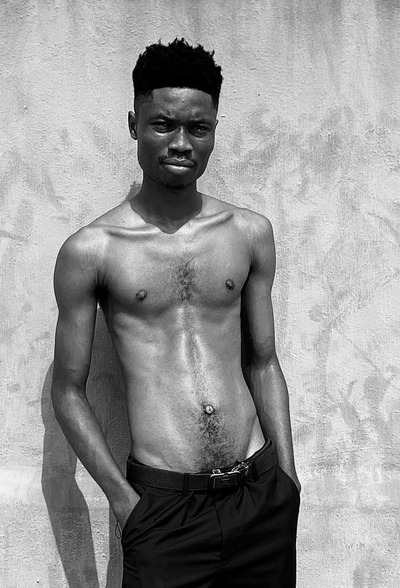 Brovikto's tweet photo. Nigeria no dey fight war but see em children 😔. https://t.co/4v0mr6DDfj