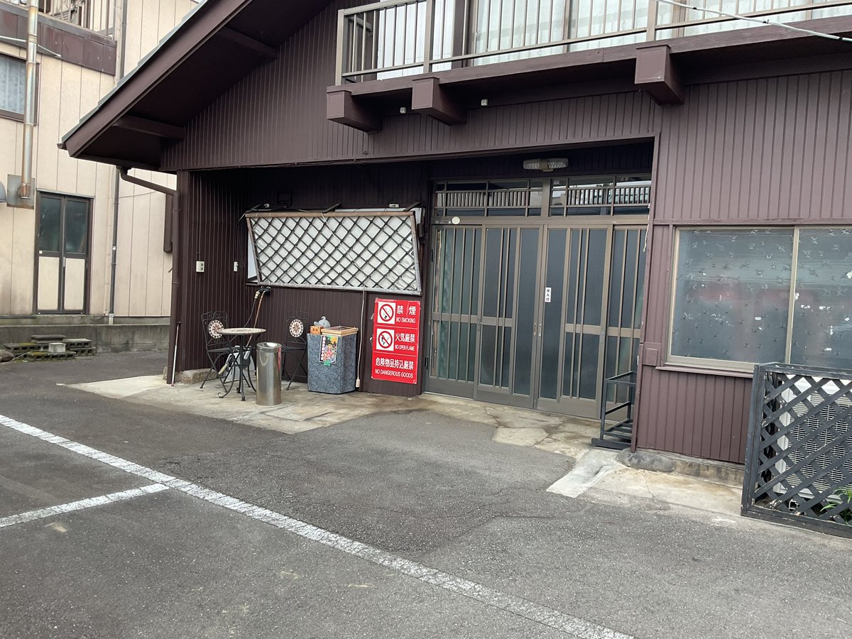 haku3hamana's tweet photo. 白山神社の宿坊　柳王舎に御朱印の書き置き置いてあります https://t.co/oIYDwSdYB6