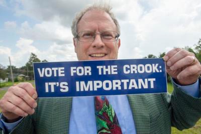 BritainsBrit's tweet photo. @MaxNordau Vote for the crook over the Nazi democrat! https://t.co/4ekWtORw7K