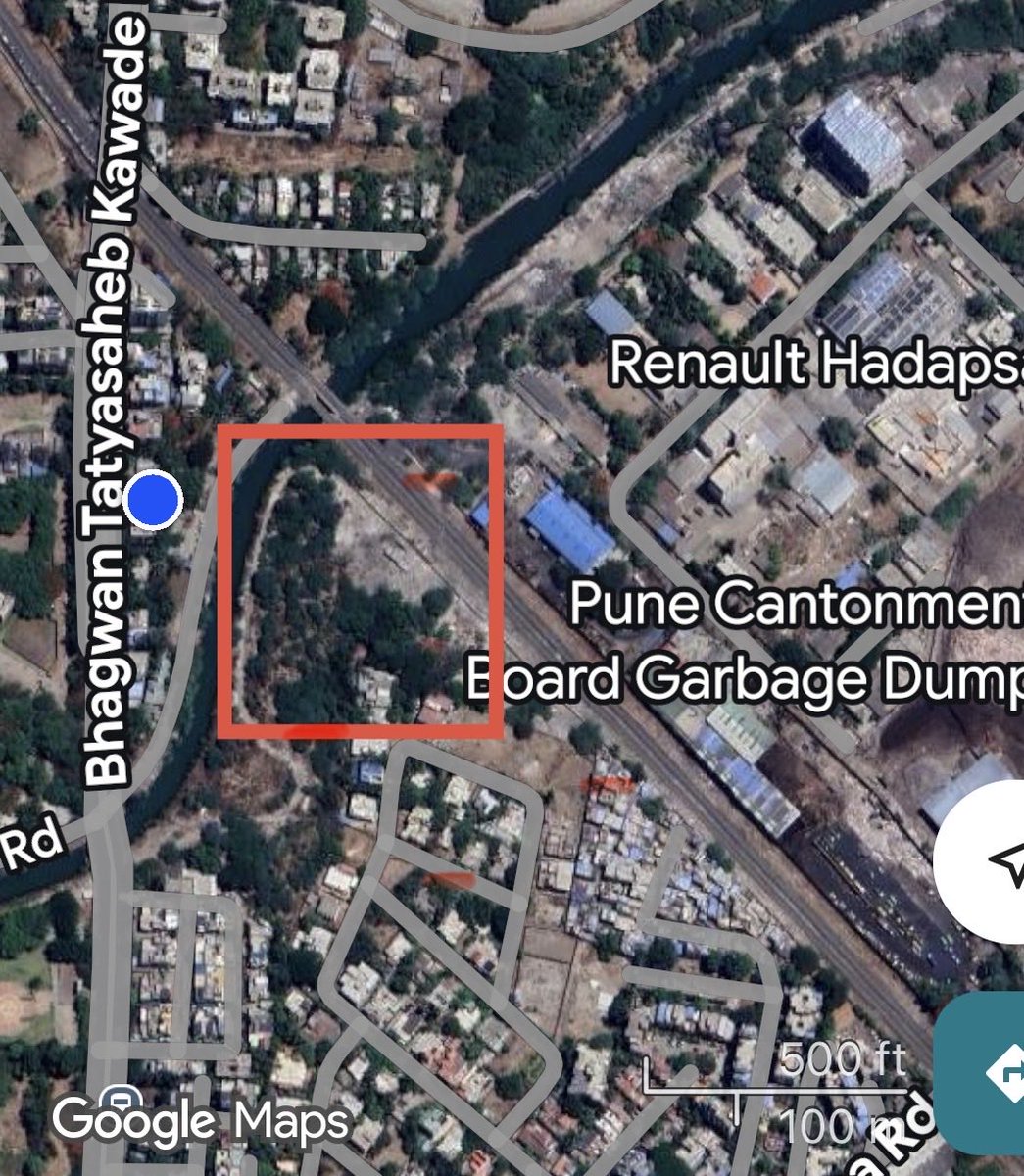 neelac9's tweet photo. @RVikhePatil @RVikhePatil sir pls see encroachment on Irrigation Dept land near #Hadapsar, #BTKawaderoad #Pune: debris dumping, garbage, illegal sheds &amp; tree destruction around dept canal. This may worsen flooding. Request urgent action. Photos attached. @PMCPune @CollectorPune @navalMH https://t.co/WeFTOxUtDS