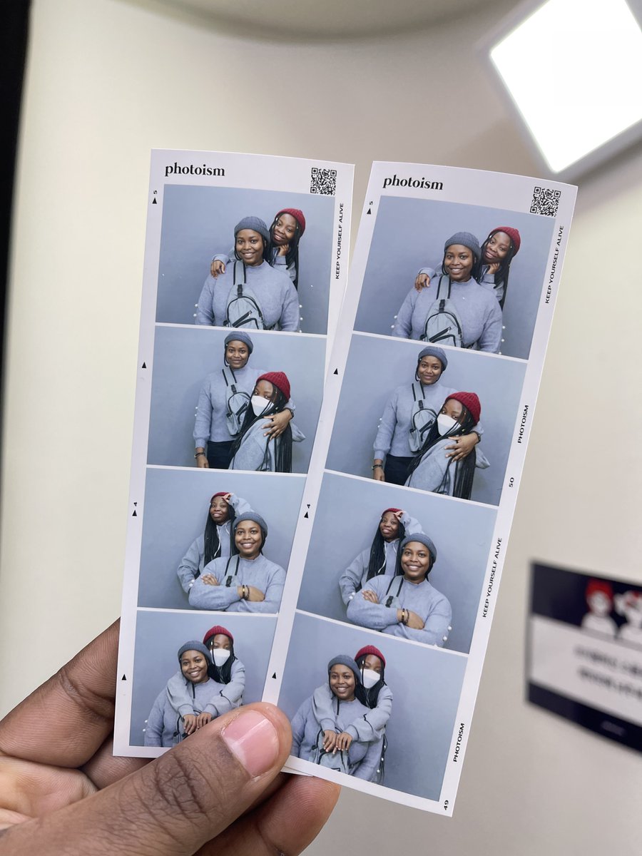 mus_toyy's tweet photo. I’m obsessed with these studios and I’d always take a picture on every outing. It doesn’t help that there’s at least one in every neighbourhood 😩😭

The photo printout of 2 copies cost about 4,000-6,000 usually. Each studio has its uniqueness and I’m always excited to try new ones.