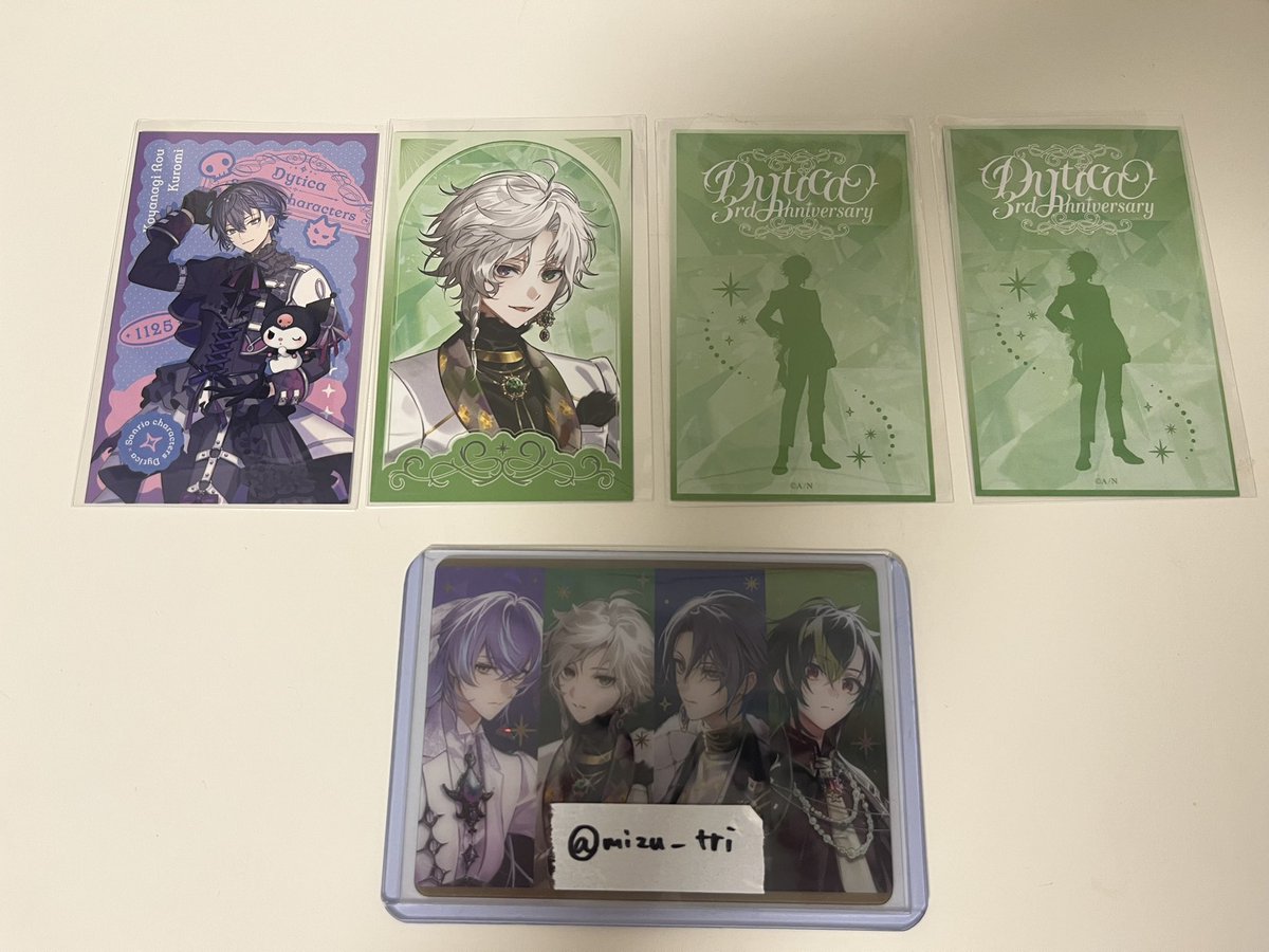 mizu_tri's tweet photo. 交換 にじさんじ Dytica カード

【譲】画像1

【求】画像2💖>💜
(💜はコンプ目的です)

異種可、💖含む交換優先
郵送交換
お気軽にお声掛けください。 https://t.co/RTKIMKwIG9