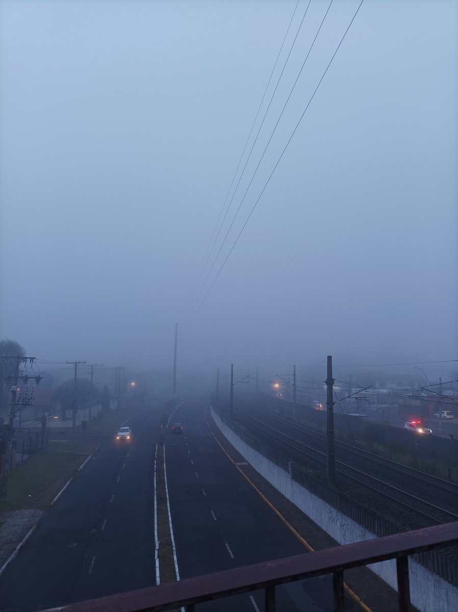 Vane_rtn's tweet photo. Bem vindo ao frio no sullllll https://t.co/JrZjvYNK0o