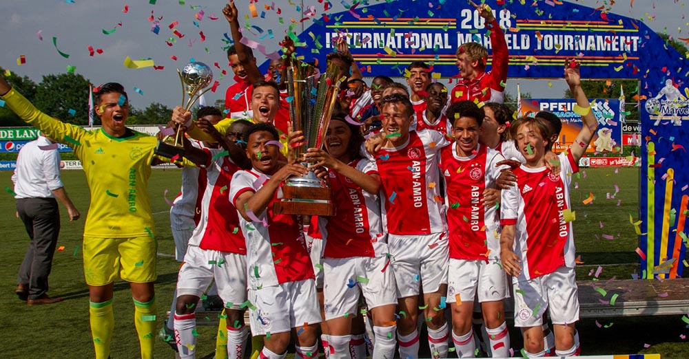 Ajax Life tweet media