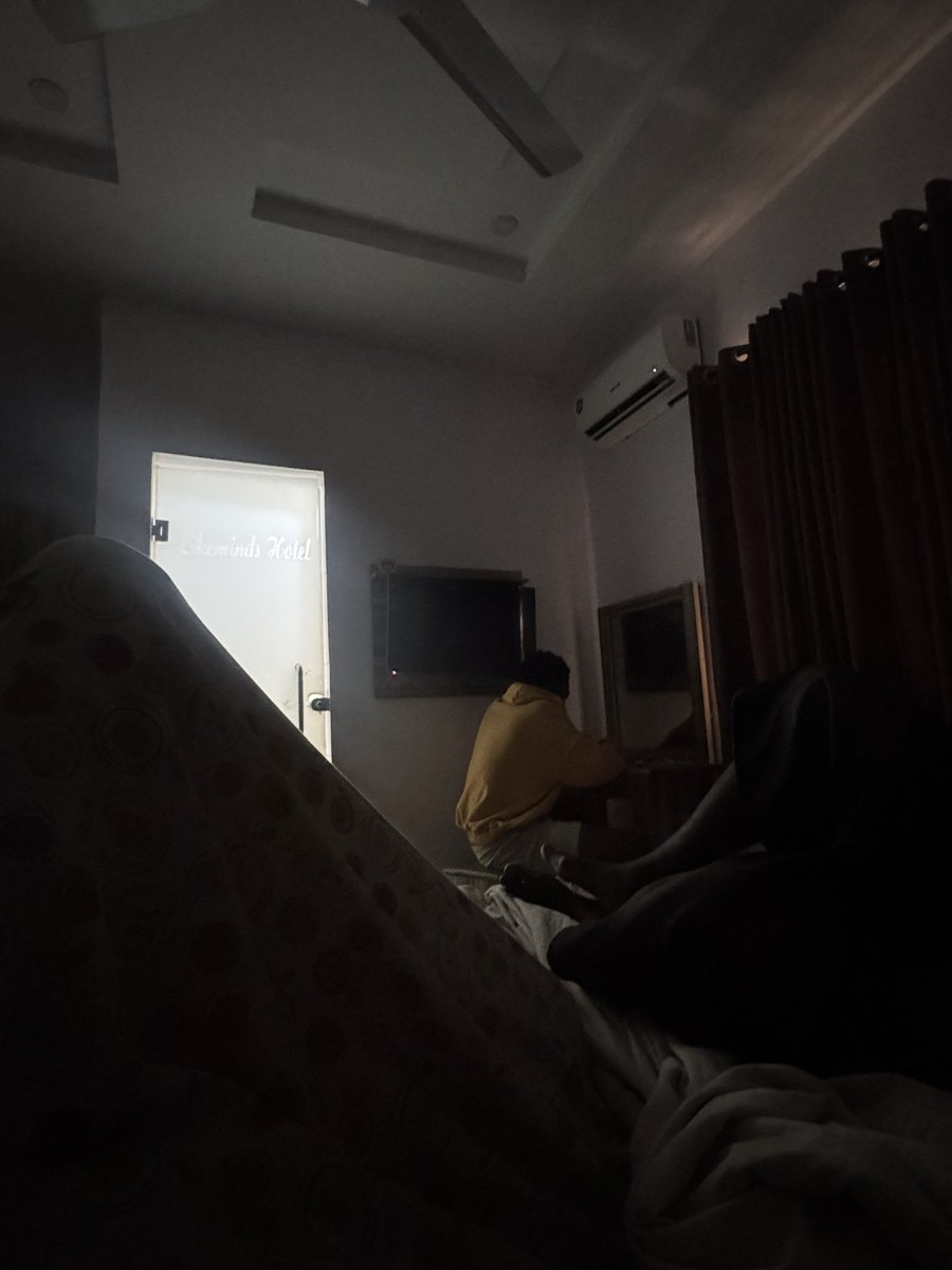 LAZYDAN tweet media