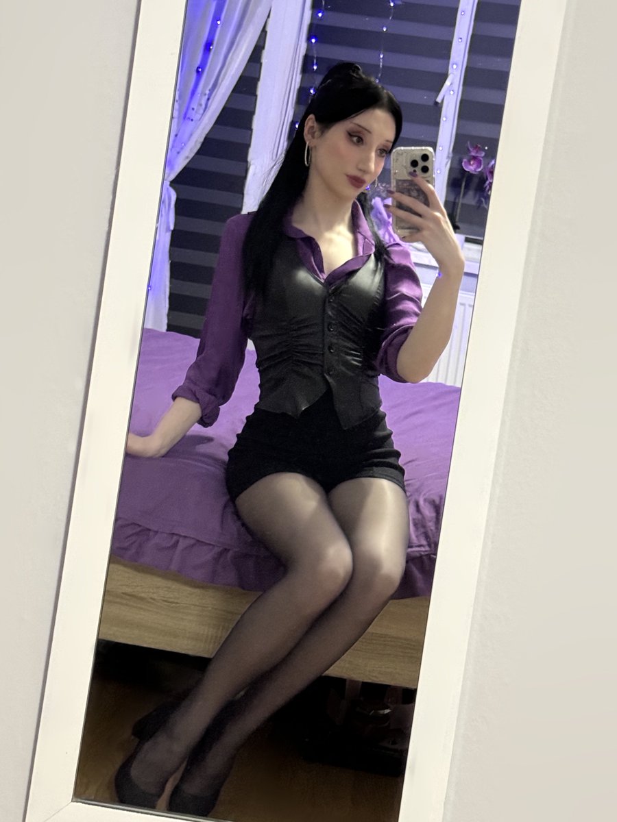 Livyah ⋆.˚☾⭒. ⋅ tweet media