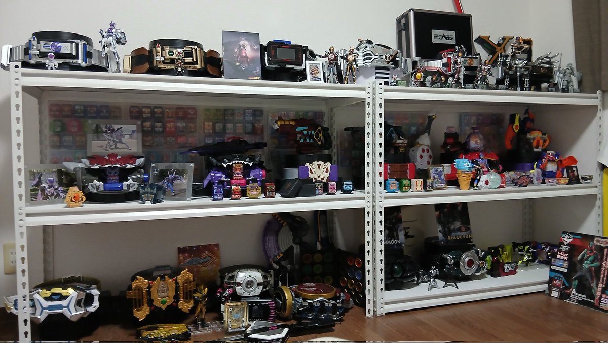 mita_gamespla's tweet photo. 仮面ライダー全て視聴済みです！特に好きなのは、ファイズとガヴです！🍫
玩具集めが好きで、CSMを眺めるのが生き甲斐です🥰
ライダー以外にも、戦隊、ウルトラも好きです✨
エピソードの感想や玩具についてなど、色々お話したいです！気軽に反応下さい✌️
#仮面ライダー好きと繋がりたい https://t.co/KRriBlIVUw