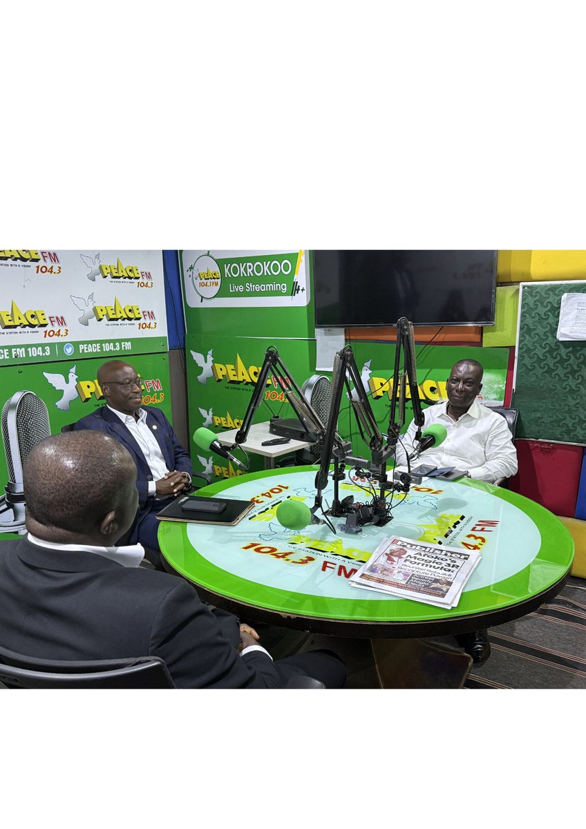 BrownCardGh's tweet photo. As part of the Brown Card Celebration Day itinerary, the Ghana National Bureau of ECOWAS Brown Card Insurance Scheme visited Peace FM to educate the public and discuss the significance of the celebration. https://t.co/ZoLGJaVyQC