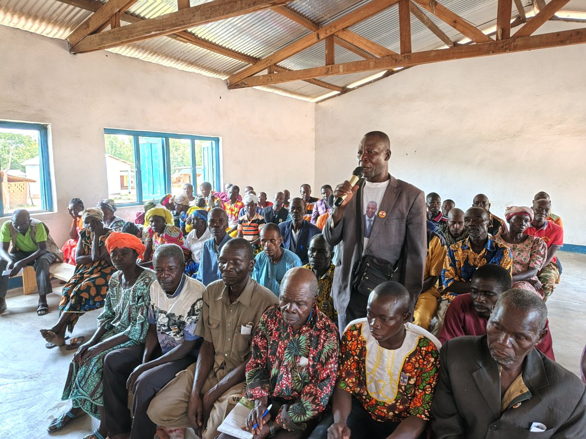 UN_CAR's tweet photo. À Taley, dans la Lim-Pendé 🇨🇫, la #MINUSCA a facilité la création d’un Groupe de travail sur la transhumance, pour prévenir les conflits entre agriculteurs et éleveurs. Dialogue, médiation et respect des couloirs de transhumance au cœur de cette initiative pour paix et stabilité. https://t.co/tbGez5ALAC