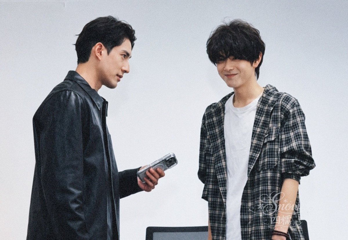 memoowriee's tweet photo. Bro really fell in love at first sight and has been obsessed with elio since day one

#DoubleHelix 
#AydenSng #LyuSitong https://t.co/MGjqT3d6si