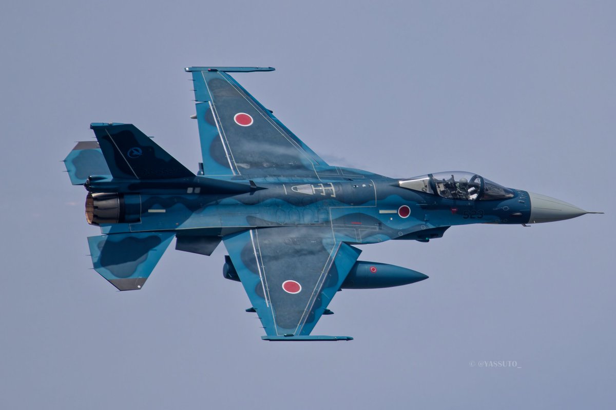 YASSUTO_'s tweet photo. だるだる火曜日も
お疲れさまでした🙂‍↕️

2026.5.24 RJNY
#静浜基地航空祭 
岐阜F-2,F-15
パッカンが真上すぎて滅🫠 https://t.co/akHjcEE8Jw