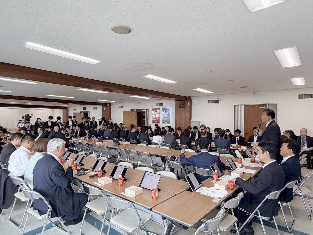 新藤 義孝 tweet media