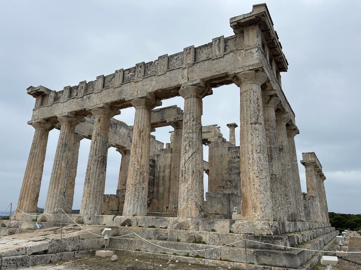 CIGICG's tweet photo. Constructed in 570 BC, destroyed in a 510 BC fire, and rebuilt between 500 and 490 BC, the Temple of Athena Aphaia on the island of Aegina stands in worship to the goddesses of the temple’s namesake.

#aegina #greece #archaeology #mythology #αρχαιολογία https://t.co/7zxCdUYxgZ