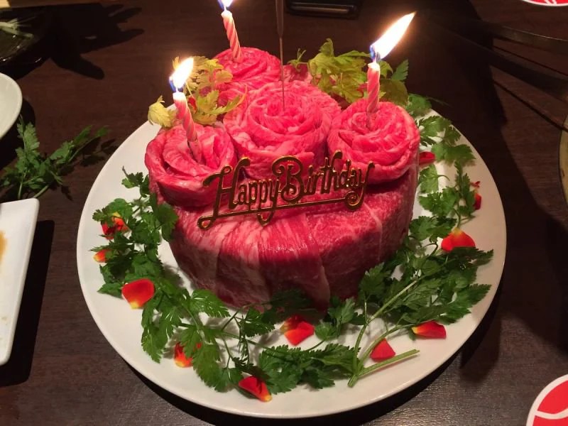 GemaGathika's tweet photo. Harapanku besok kue ulang tahunnya daging kambing https://t.co/JJwrA4GOuj