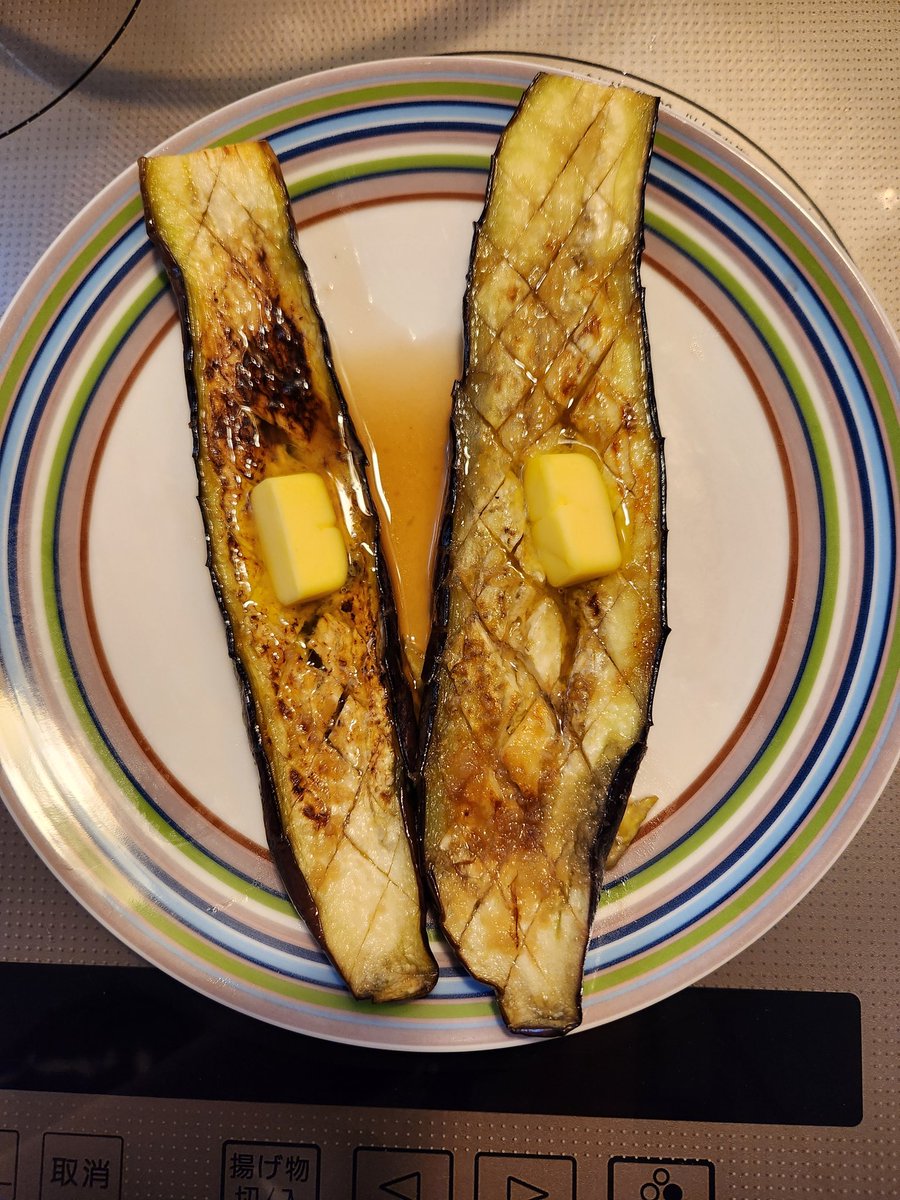 wind_pandaa's tweet photo. 今夜は🍳
なすステーキ🍆ってお家
多いんじゃないかな🤭

我が家も
風くんのレシピで作ってみました🍆
にんにくおろしとバター最高🧄🧈
#藤井風Instagramストーリー https://t.co/lk9y1qsL1F