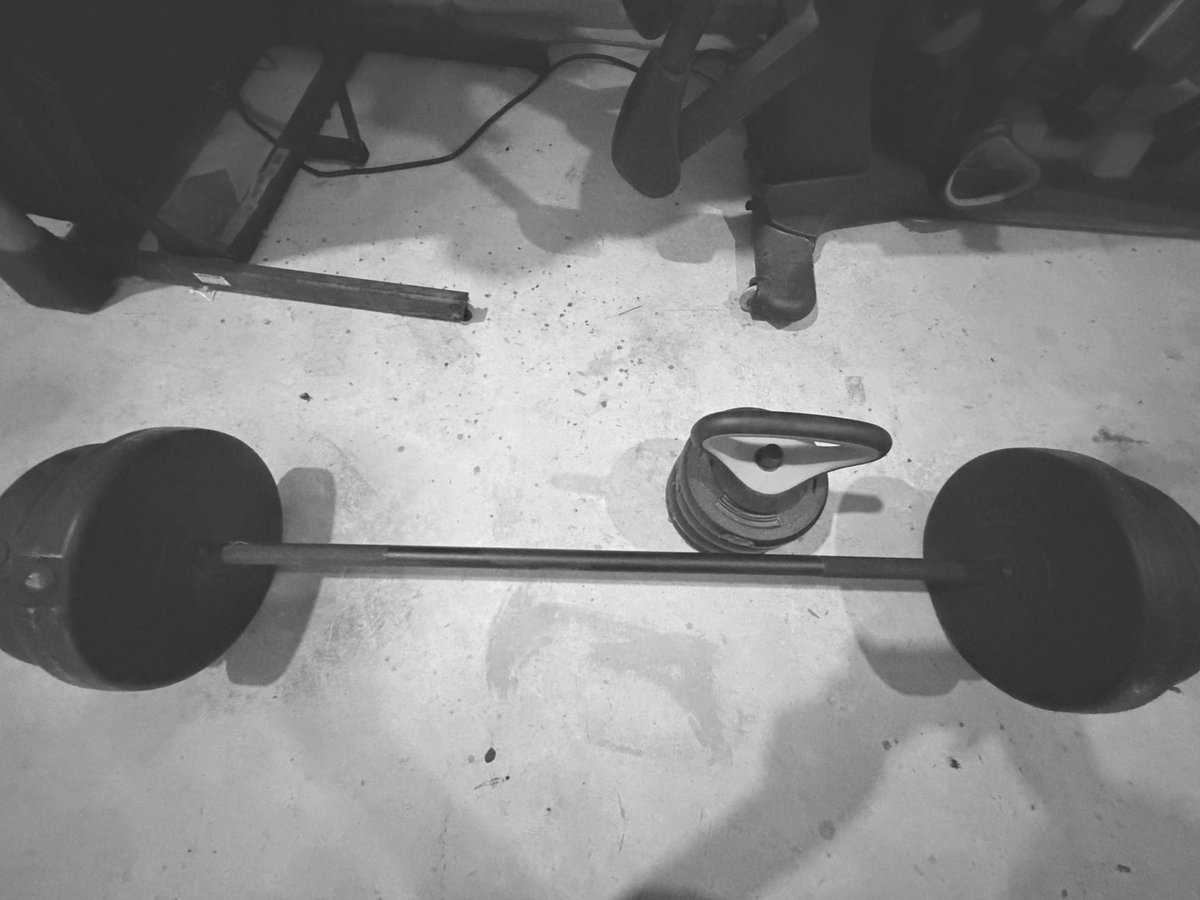 freddypski's tweet photo. #Morningwork Had my breakfast a little earlier #GRINDMODE https://t.co/vkav1PzALj