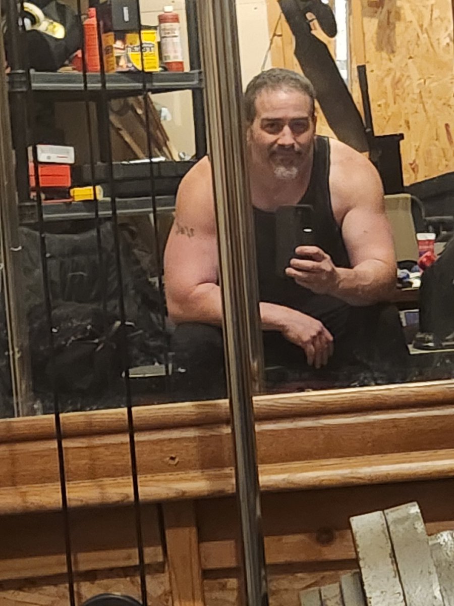 GFYT77's tweet photo. @Vivian_Belli @PascalNordsee @quesadaaa_ I'm good with being 50. It's all about taking care of yourself. With your mentality. You'll be 200lbs cow at 30. https://t.co/eguNed0ApB
