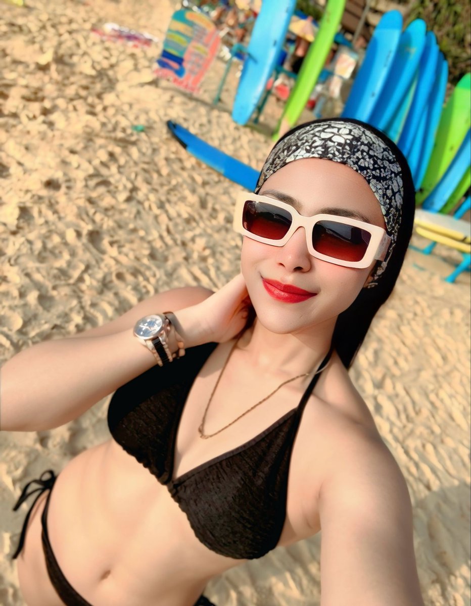 Labeltannishtha's tweet photo. Golden hour muse💛 ✨
#GoldenHourMuse #BeachLook #BeachFashion #LuxuryLifestyle #FashionInfluencer #BeachVibes #VacationMode #TropicalAesthetic #SummerGlow #IslandGirl #StyleInspo #OceanVibes #TravelInStyle #BikiniLook #Sunkissed #InstaFashion #ResortWear #LuxuryFashion #BeachPhotography #AestheticVibes #LifestyleInfluencer #VacationStyle #FashionLifestyle #GlowUp #SunKissedSkin