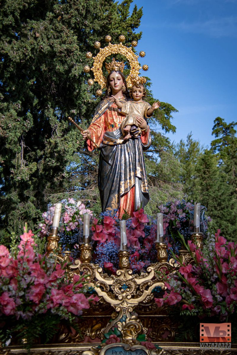 VideoRonda's tweet photo. Procesión de María Auxiliadora #Ronda #MaríaAuxiliadora https://t.co/p3tkgYhfaA