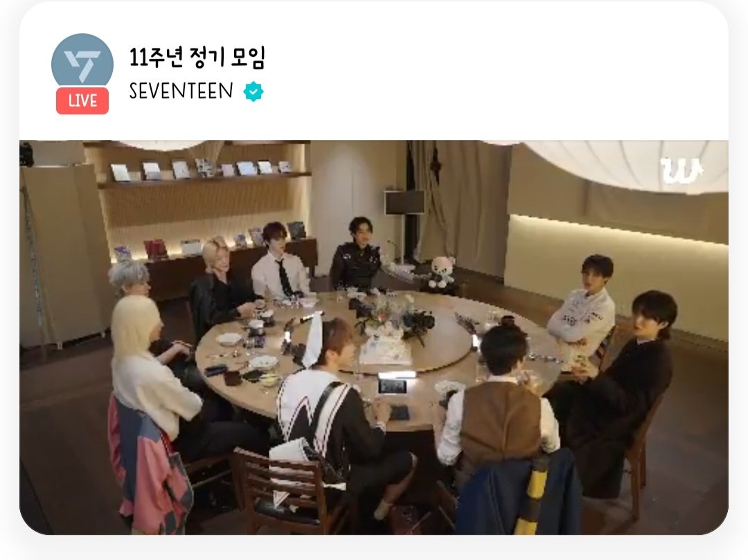 ssjingg's tweet photo. 아니 이거 너무 제대로잖아ㅋㅋㅋㅋㅋ 열심히 준비할 거라 생각은 했지만 헤메까지ㅋㅋ 너무 본업인데ㅋㅋㅋㅋ 아 ㅅㅂㅌ 넘 재밌어ㅋㅋㅋ 미리보기 몇 초만 보는 데도ㅋㅋㅋ보기 전부터 보기 아깝다ㅋㅋ 나도 진지하게 경건한 마음으로 집중 딱하고 볼게요 11주년축하🎉 https://t.co/QUuuBD5Jeb