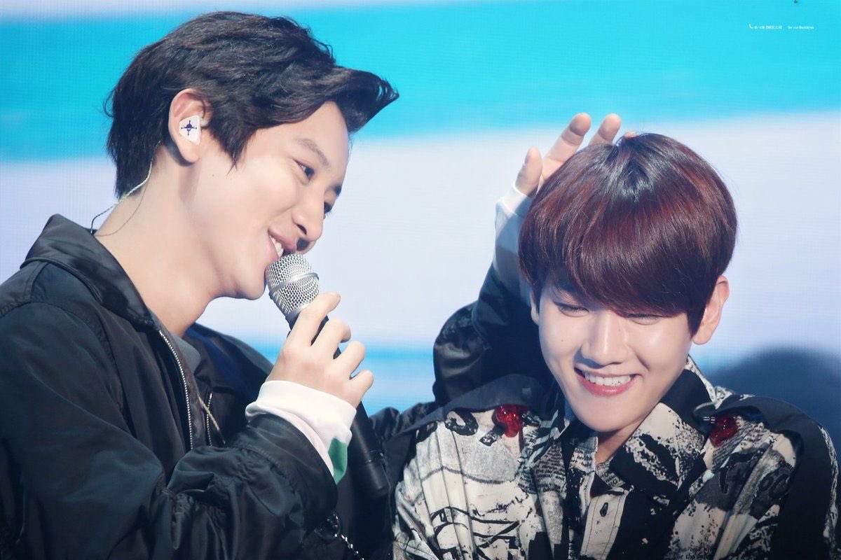 ꒰˖♡𐙚 백현 ('ㅅ') tweet media