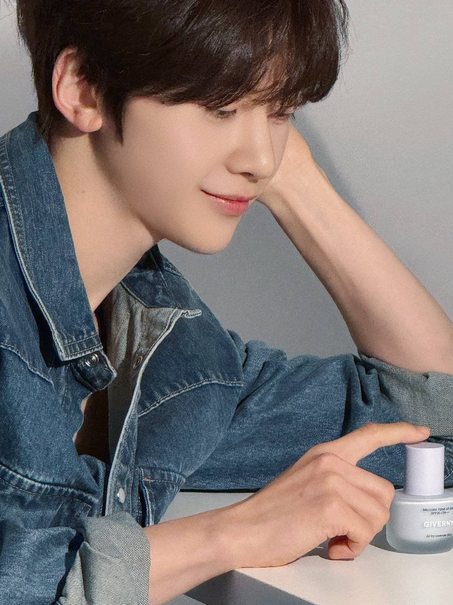 checkiam_'s tweet photo. 260526 제로베이스원 인스타그램 #석매튜 https://t.co/Qlwfr7ms4c
