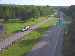 tmabucks's tweet photo. Commuter reminder you can always view photos & videos of current I-295/I-95 traffic conditions at https://t.co/Xa63lXNzuN before hitting the road!
#95Revive | @511PAPhilly https://t.co/ok0Li4Q8gL