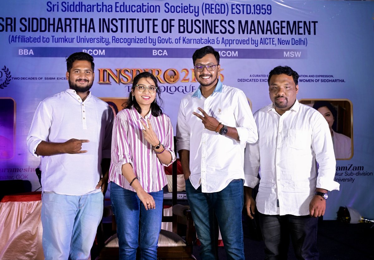 RSharvi's tweet photo. @ssibm_tumakuru , you have been so lovely ❤️ Thanks for having us 😍 
.
.
.
#rushmigsharvi #live #jamming #music #songs #livejamming https://t.co/vLjWcyMioi