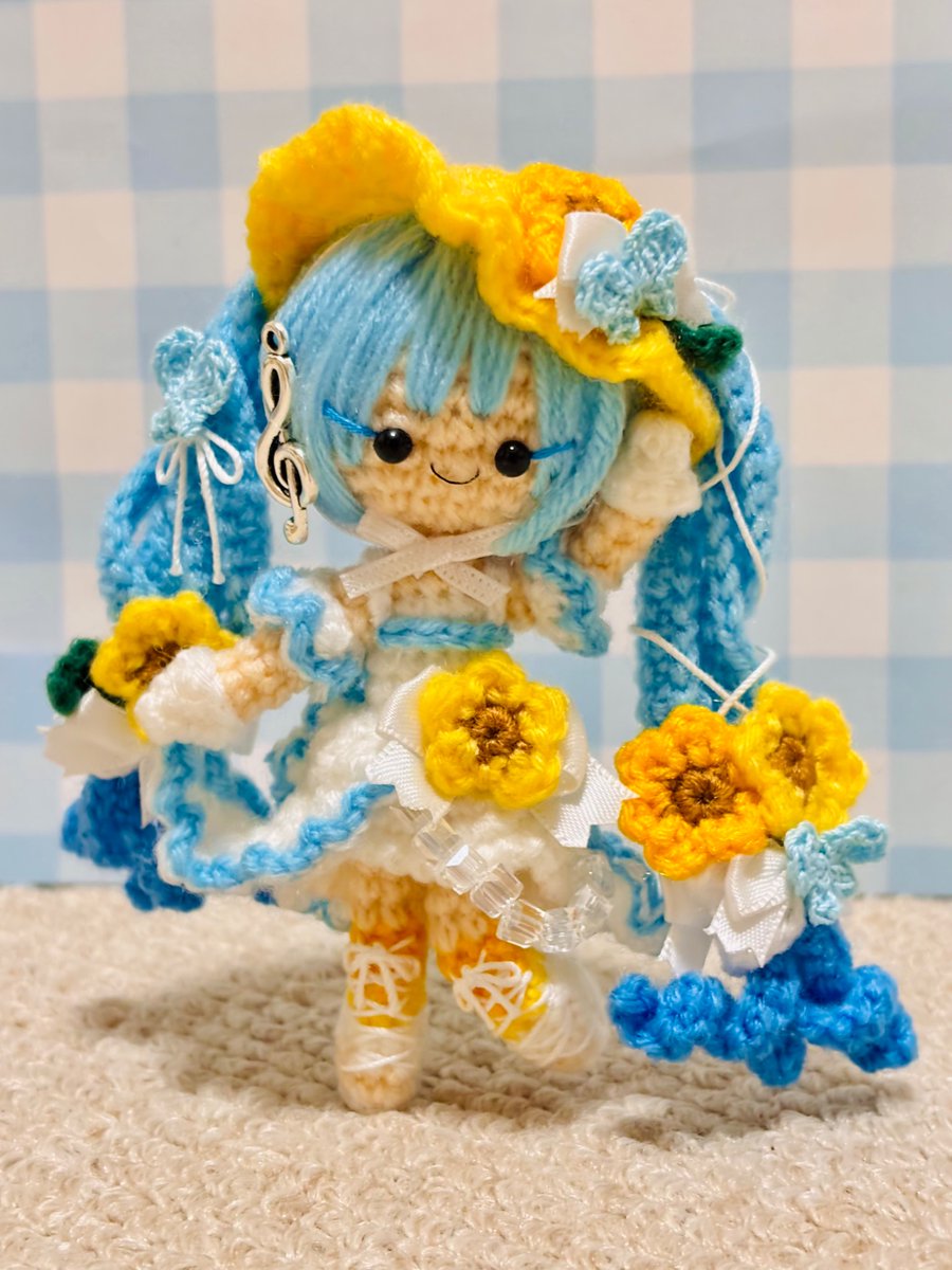 このタグを見た人は黙って初音ミクをはる