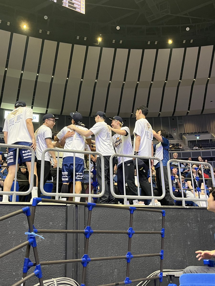 nkmnbsk's tweet photo. 長崎凄かった。琉球も強かった。凄いもん見た。 #wethevelca #hasit #bleaguefinal #velca https://t.co/WolVjtsApz