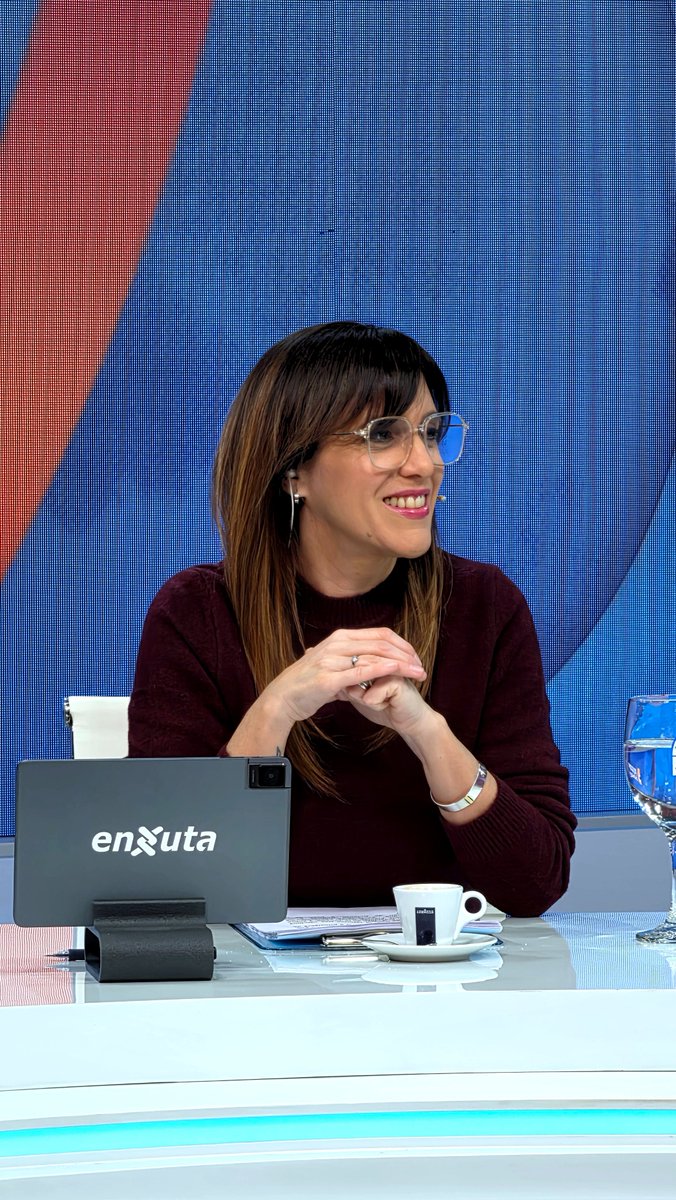 Desayunos informales tweet media
