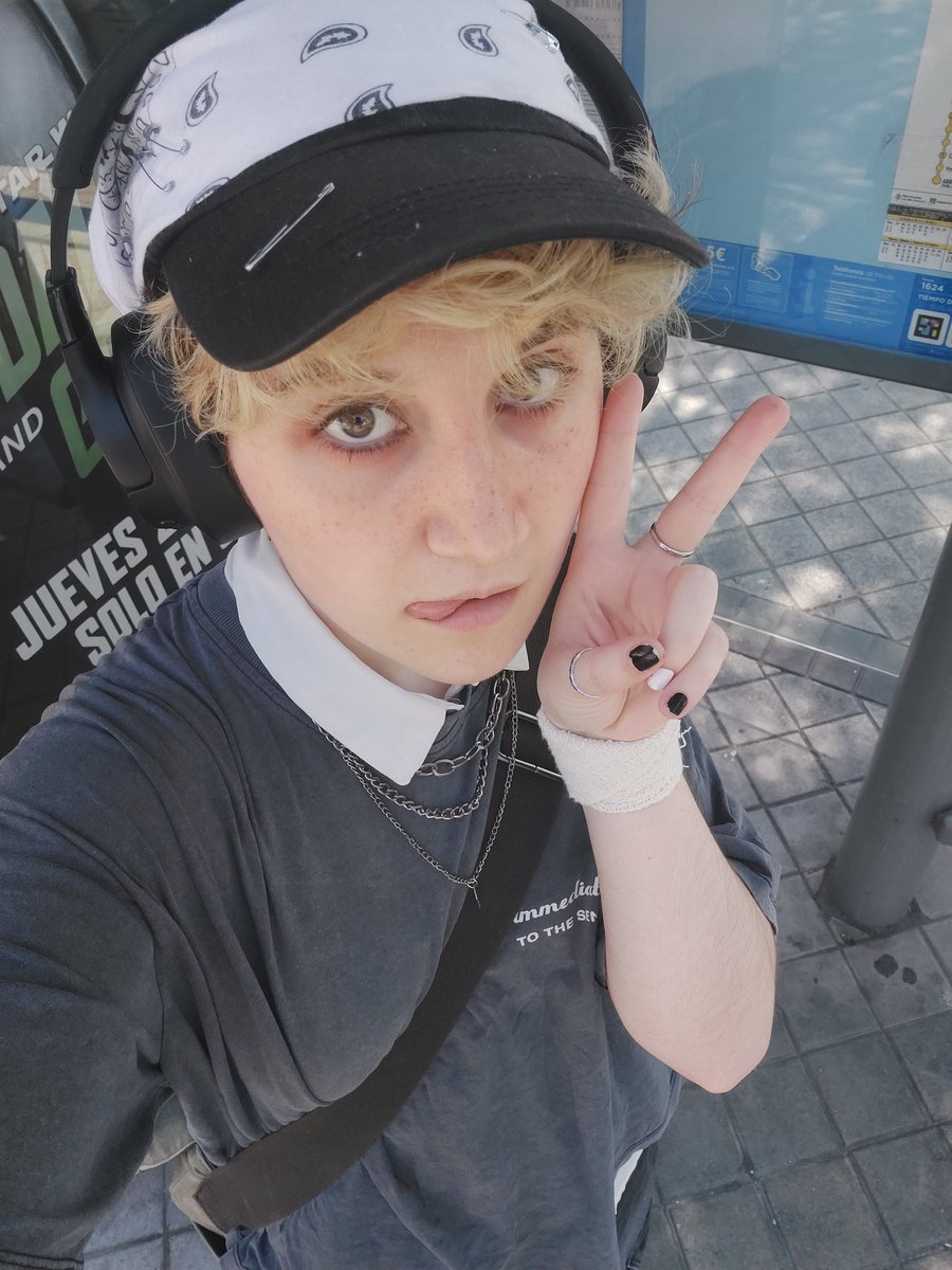 🄹🅄🄽🄽 is delulu ꩜ 🦷👻✨️ ☾ #quietisviolent tweet media