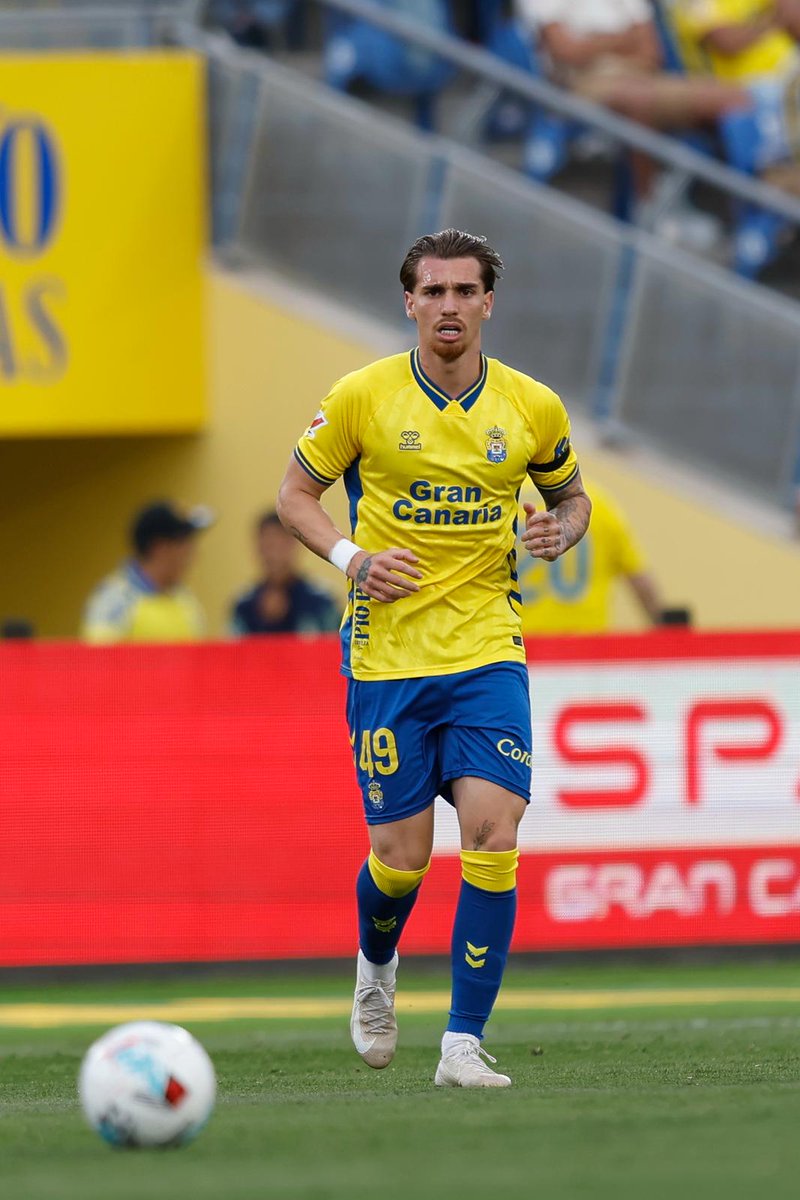 UDLP_Oficial's tweet photo. #LasPalmasRealZaragoza | Iker Bravo

#LaUniónHaceLasPalmas #SeremosMásUnión https://t.co/03gh0Ai6zJ