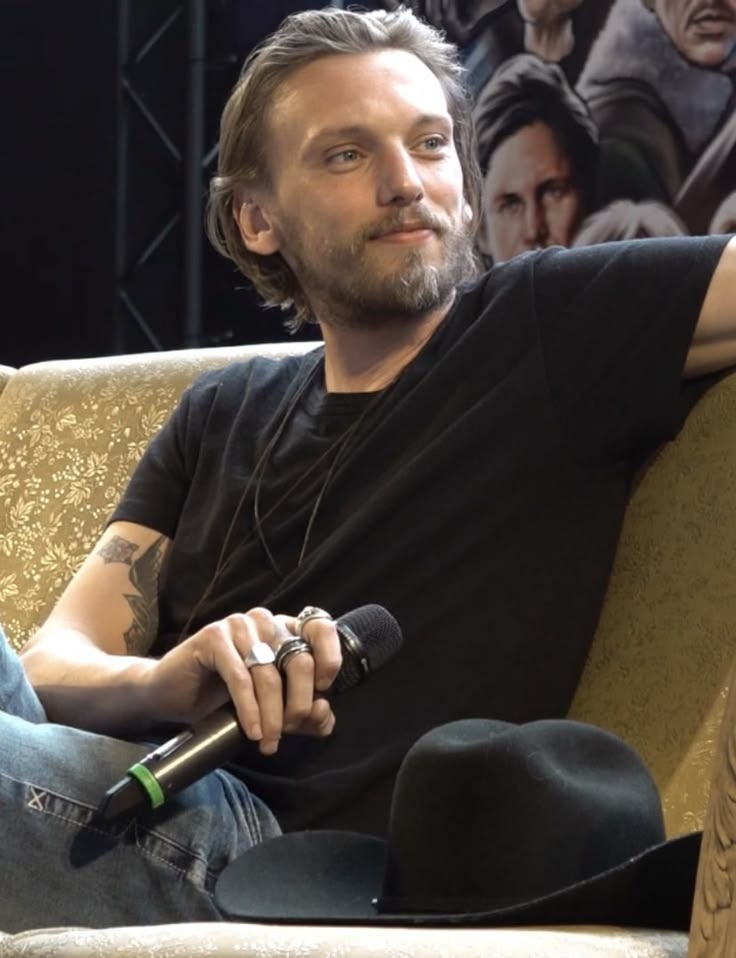 Daily Jamie bower🌼 tweet media