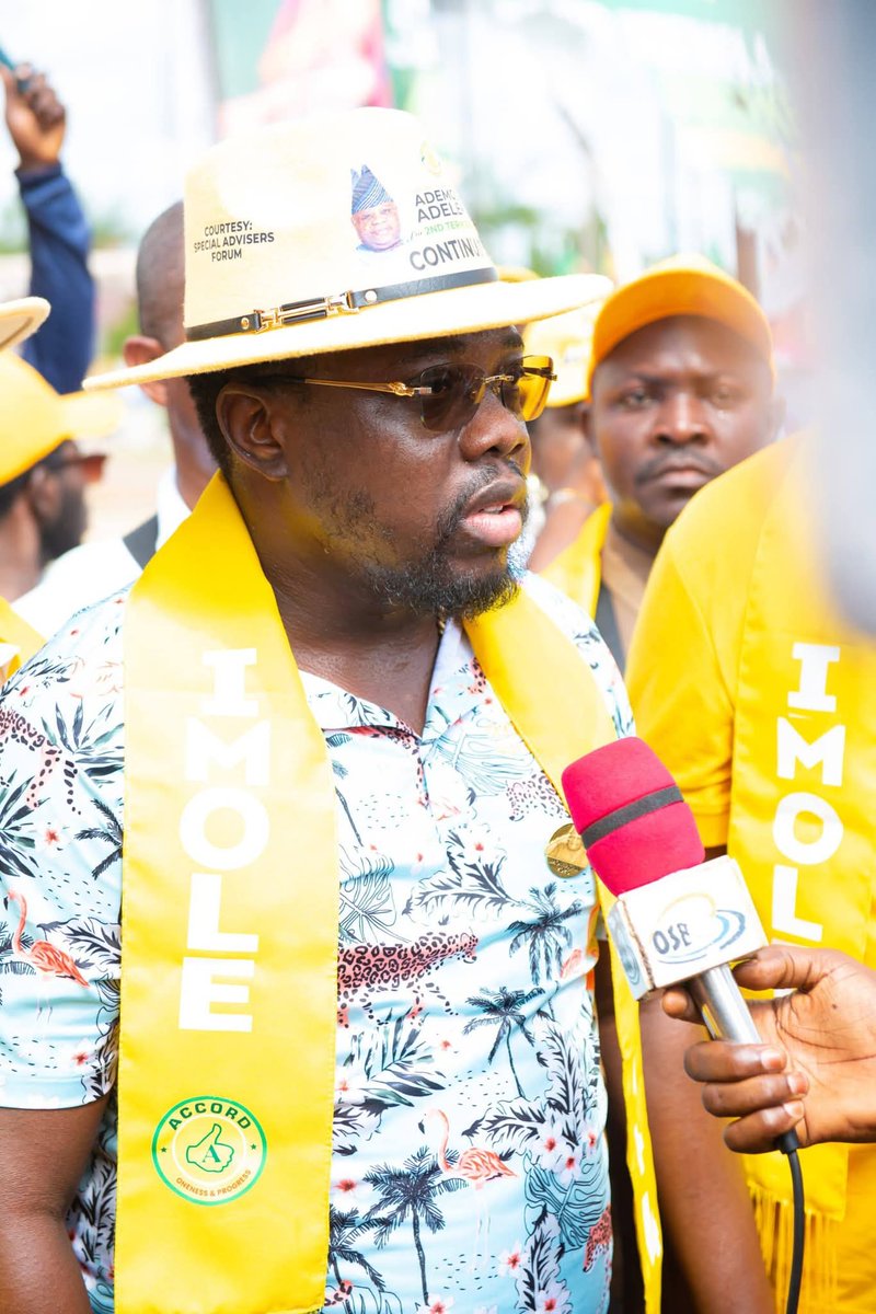 burlardel's tweet photo. Breaking news .......
Rt. Hon. Adewale Olumide Egbedun wins primary, promises sustainability. 

Details shortly. https://t.co/pV2Z1ka0is