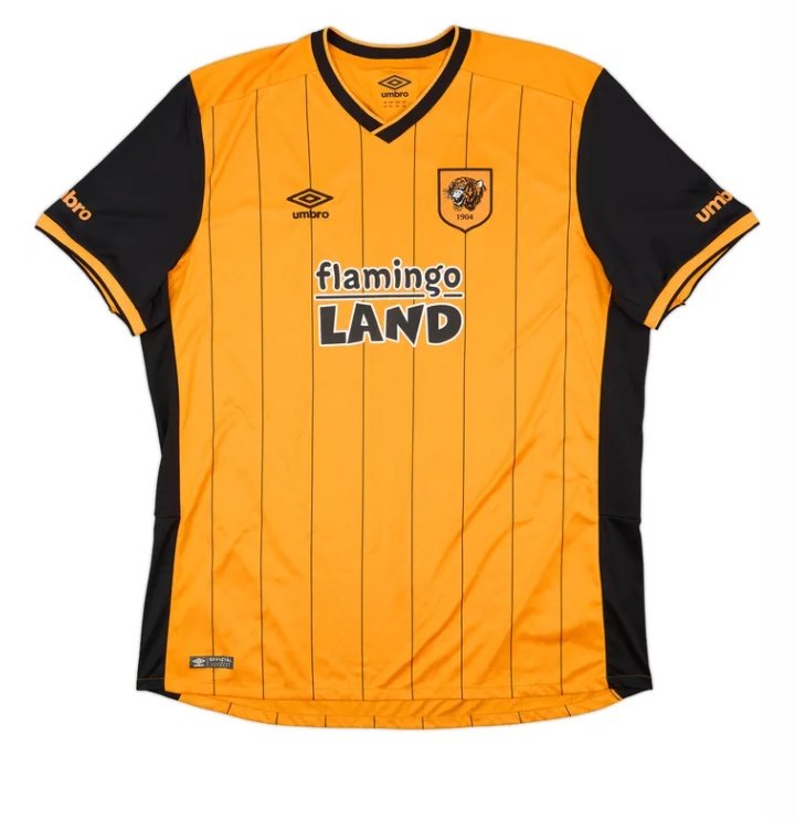 mcburniegoated's tweet photo. Has anyone else realised that we're 10x better when not wearing striped shirts?! #hcafc https://t.co/1FaQqx14FA