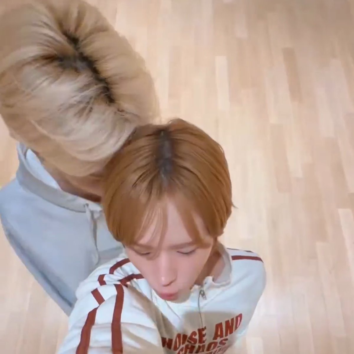 영이..♡ tweet media