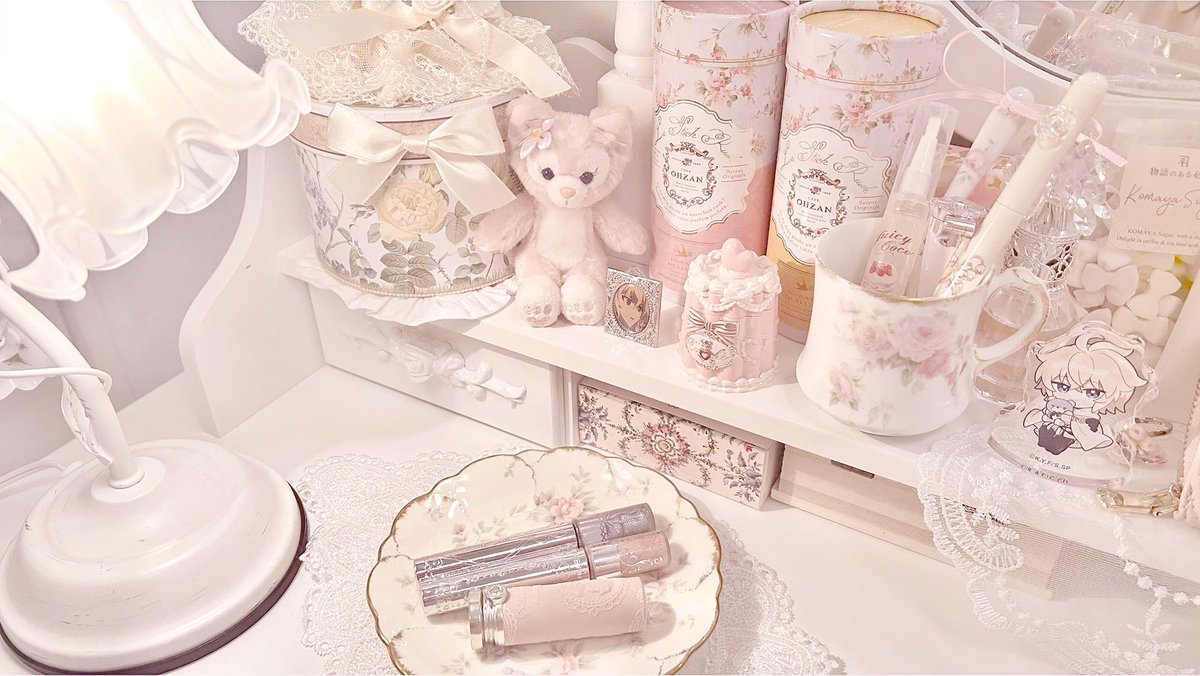 ice_crimu's tweet photo. 新居の一部🩰🏹⋆˙⟡ https://t.co/yiBzJUzWff