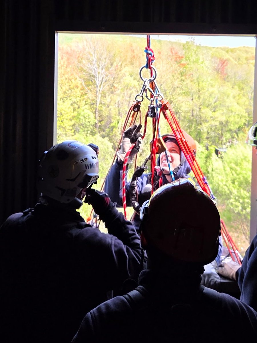 MassDFS's tweet photo. #TechRescue Tuesday: The Mass Fire Academy recently delivered its Rope Rescue Technician Course. Students expanded their individual rope rescue skills as a team while expanding their abilities to work as a team. Thank you to our instructors, support staff, &amp; #FallRiver FD hosts! https://t.co/ikPiFZkcad